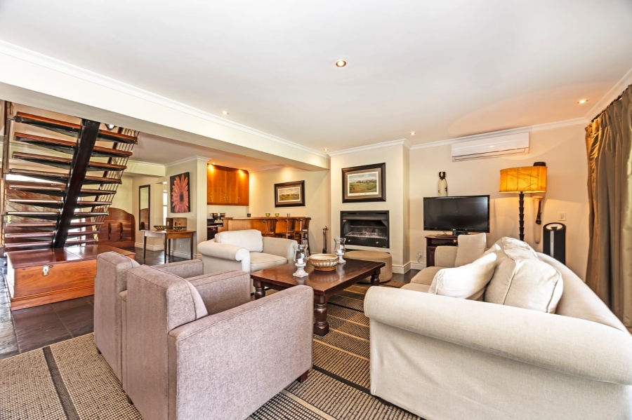 4 Bedroom Property for Sale in Boschenmeer Golf Country Estate Western Cape